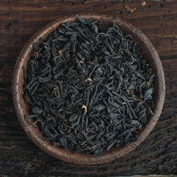 Hojas de té negro Assam