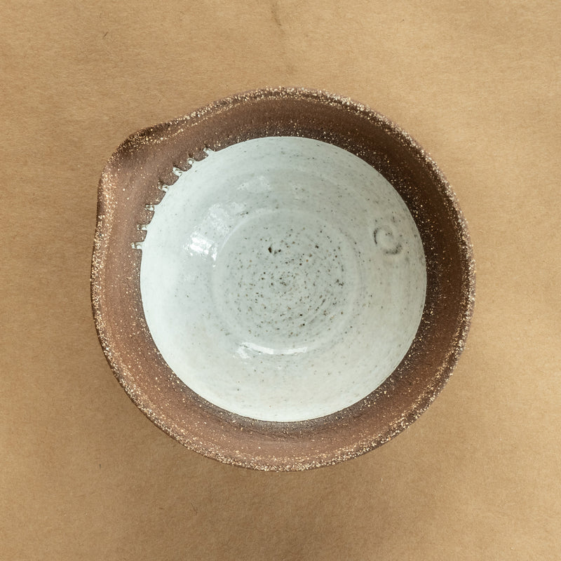 Shiboridashi de gres: Shiboridashi de gres, una pieza única para preparar y servir té de manera tradicional.
